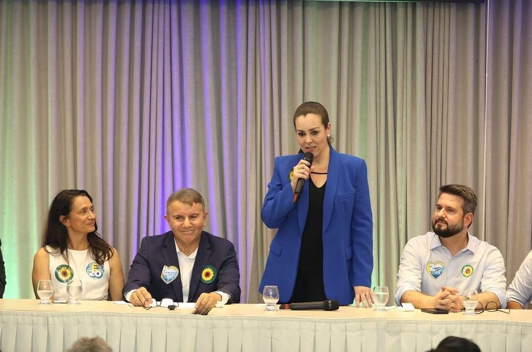 prefeita-cinthia-ribeiro-declara-apoio-a-eduardo-siqueira-campos-para-segundo-turno-em-palmas