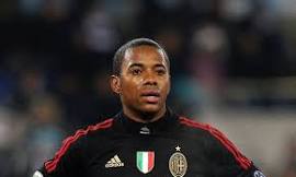 stj-decide-que-robinho,-condenado-na-italia-por-estupro,-deve-cumprir-pena-no-brasil