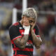 agora:-apos-ser-acusado-de-fraudar-exame-antidoping,-gabigol-e-suspenso-por-dois-anos