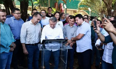 eduardo-siqueira-anuncia-troca-de-cinco-mil-luminarias-por-outras-mais-economicas-e-eficientes