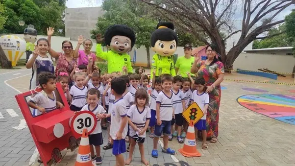 secretaria-de-mobilidade-promovera-campanha-de-conscientizacao-sobre-transito-seguro-nos-cmeis