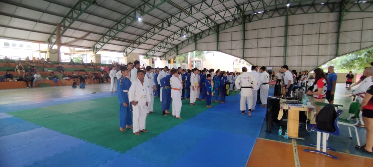 atletas-do-projeto-compartilhe-amor-brilham-no-festival-de-judo-em-palmas