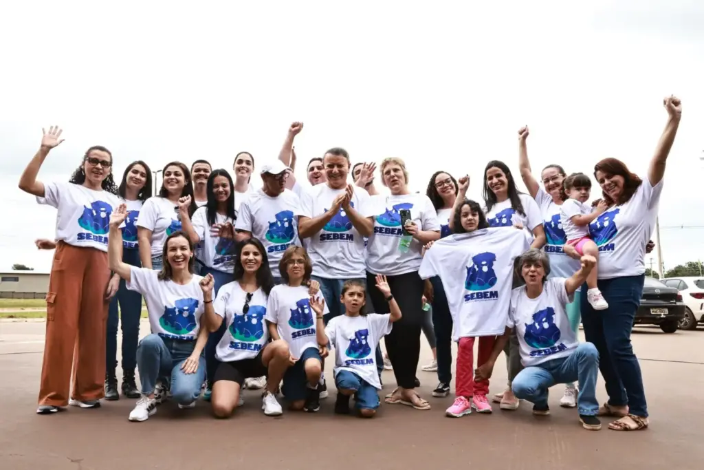 acao-‘tigela-cheia’-da-prefeitura-de-palmas-leva-racao-a-animais-de-rua-na-regiao-sul-da-capital