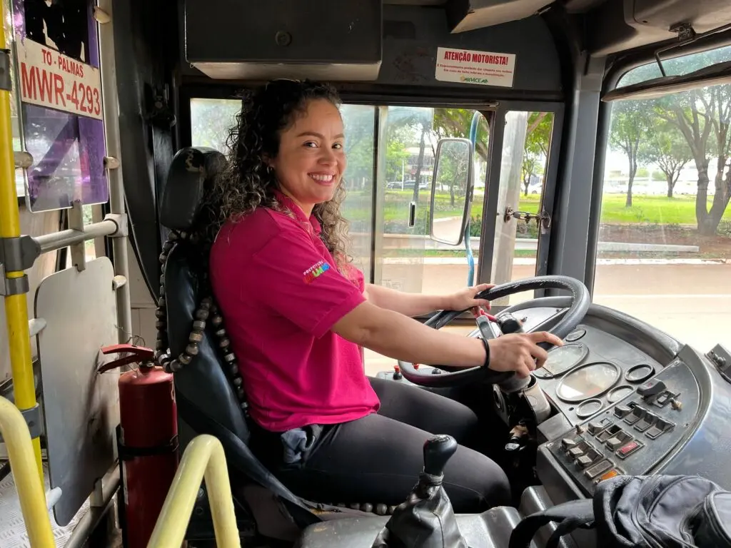 municipio-fortalece-e-incentiva-a-inclusao-feminina-no-transporte-coletivo-da-capital