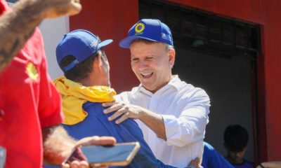 prefeito-eduardo-siqueira-campos-visita-obra-de-recapeamento-asfaltico-em-avenida-de-taquaralto