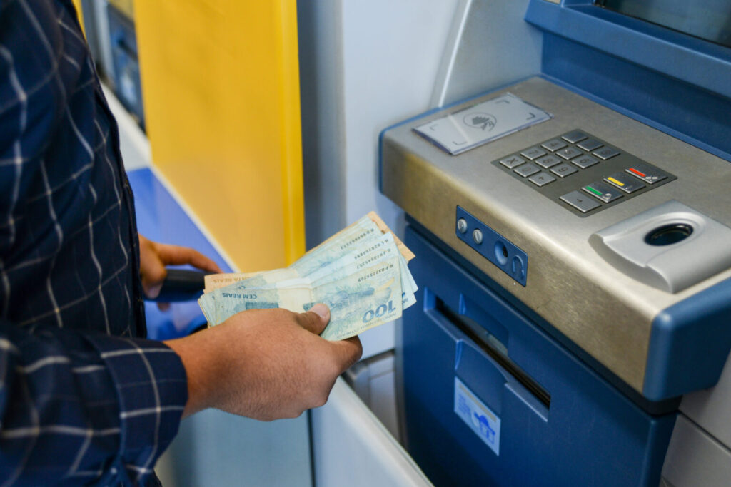 salario-dos-servidores-estara-disponivel-para-saque-nesta-quarta-feira,-30