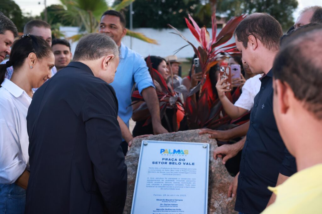 prefeitura-entrega-novo-espaco-de-lazer-e-homenageia-pioneiro-no-setor-belo-vale
