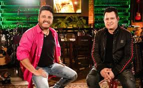 bruno-fara-show-solo-em-palmas-apos-marrone-cair-de-palco-e-passar-por-cirurgia