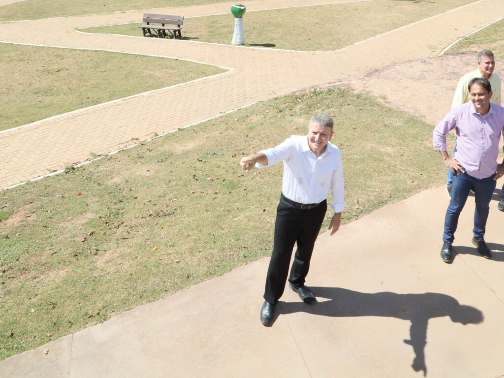 parques-e-ginasio-de-palmas-passarao-por-modernizacao,-afirma-prefeito-em-visita-tecnica