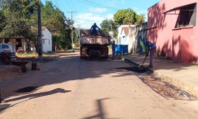 forca-tarefa-leva-rocagem,-limpeza-e-tapa-buracos-ao-distrito-de-taquarucu