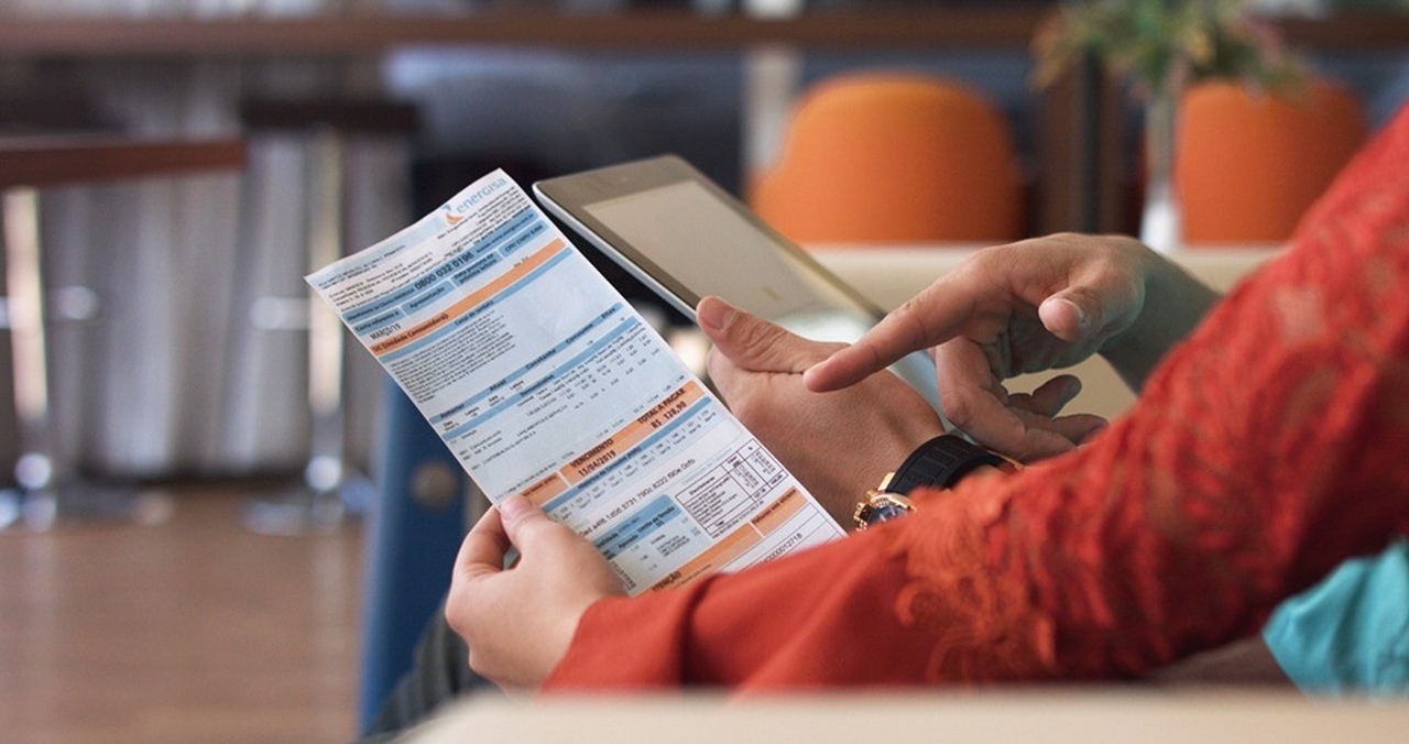 entender-a-conta-de-luz-pode-ajudar-a-reduzir-o-consumo-e-economizar-no-tocantins,-diz-energisa