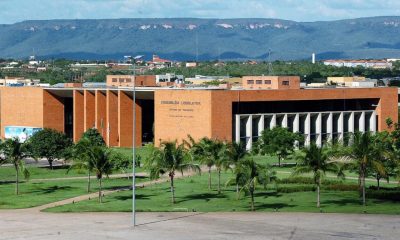 justica-manda-servidora-da-assembleia-devolver-r$-1,4-milhao-recebido-irregularmente