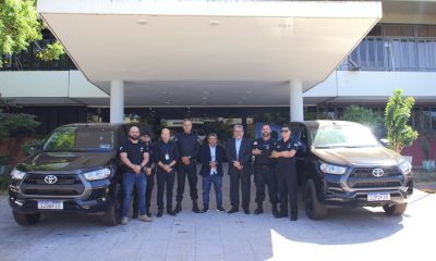 governo-do-to-entrega-duas-caminhonetes-hilux-para-uso-da-policia-penal-em-operacoes-e-escoltas