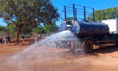 acao-“taca-agua,-palmas”-irriga-jardins-e-ameniza-poeira-de-varios-pontos-da-capital