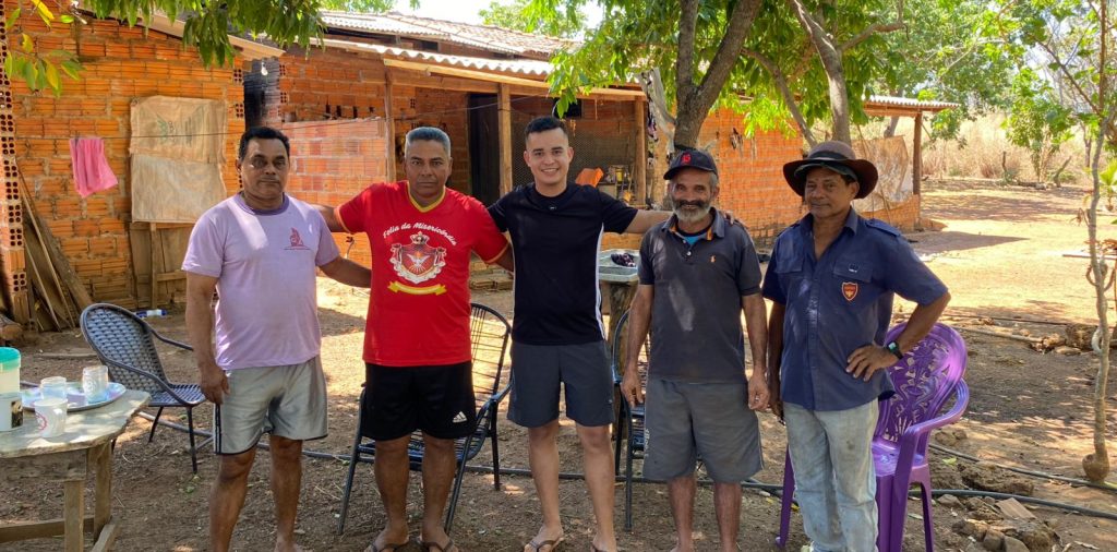eduardo-medeiros-visita-cacharas-em-sao-bento-do-tocantins-e-avanca-na-regularizacao-fundiaria