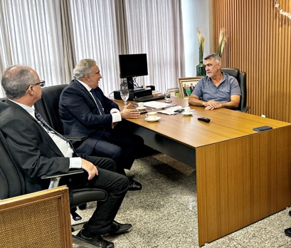 presidente-da-aleto-recebe-visita-institucional-do-governador-em-exercicio
