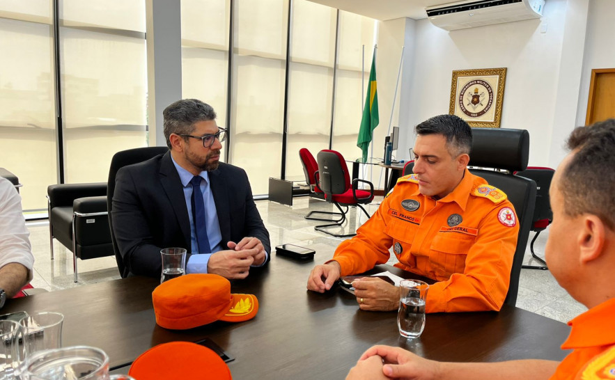 secretario-de-seguranca-publica-e-corpo-de-bombeiros-discutem-projetos-conjuntos-em-palmas
