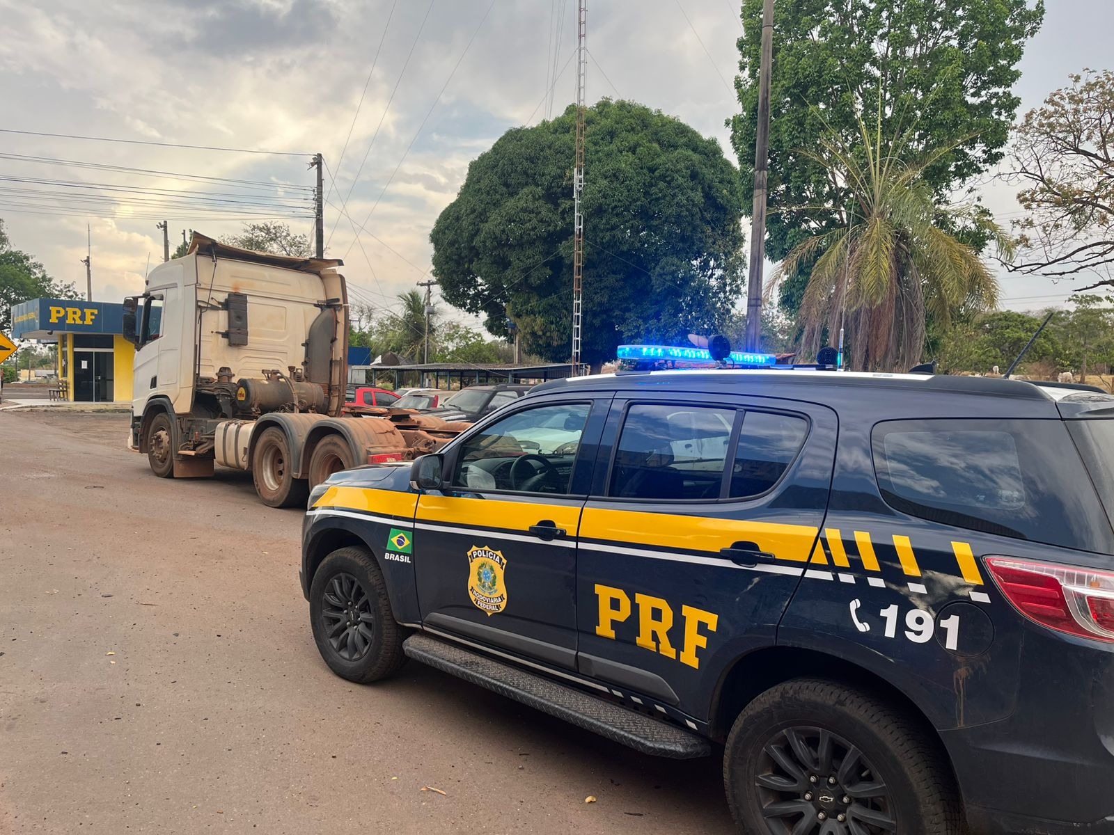 “deu-ruim”:-caminhao-com-sinais-adulterados-e-apreendido-pela-prf-na-br-153-no-norte-do-tocantins