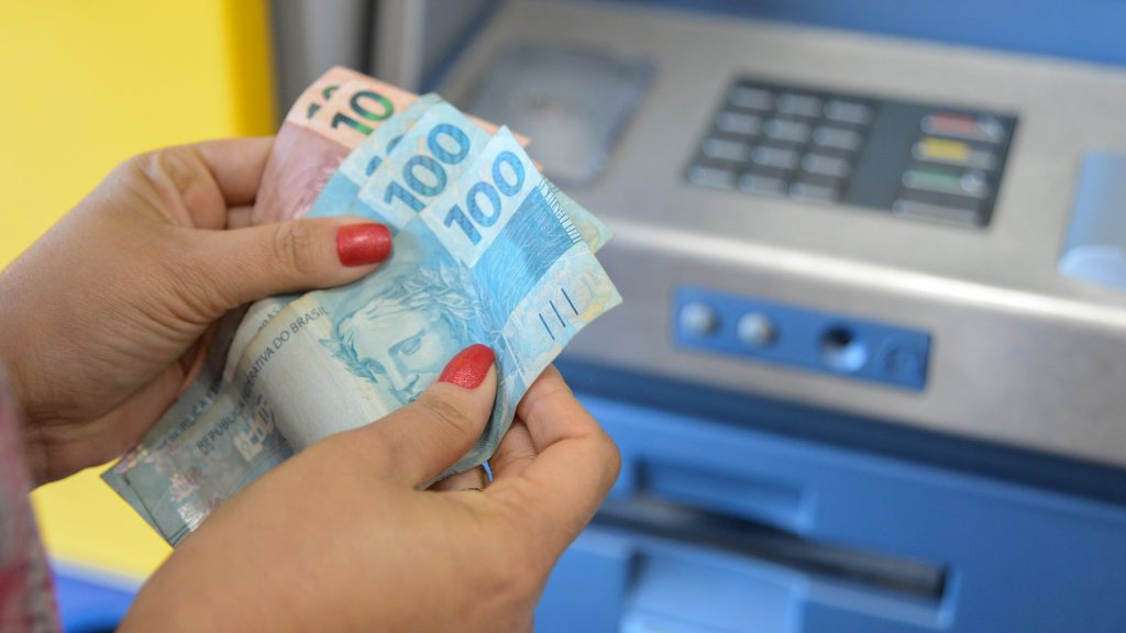 prefeitura-de-palmas-paga-servidores-na-terca-feira,-30