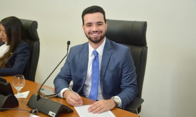 marcos-junior-aprova-dez-requerimentos-e-reforca-mandato-proximo-as-demandas-da-populacao