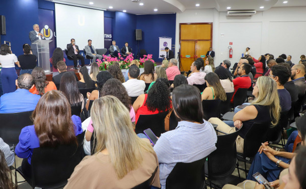 governador-laurez-lanca-escola-de-conselhos-para-fortalecer-protecao-a-infancia