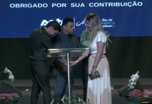 investigado-na-farra-do-inss-celebrou-ganhos-na-igreja:-“mao-de-deus”