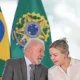 com-aval-de-lula,-gleisi-anuncia-corte-de-cargos-do-centrao