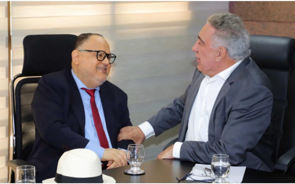 governador-laurez-moreira-debate-projetos-com-ex-ministro-da-educacao-jose-henrique-paim