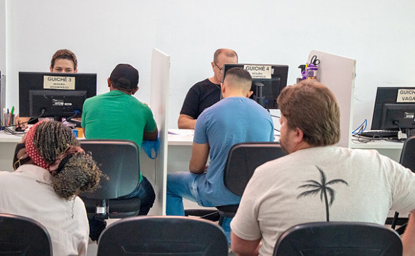 1000-oportunidades”-para-impulsionar-o-emprego-e-a-qualificacao-profissional