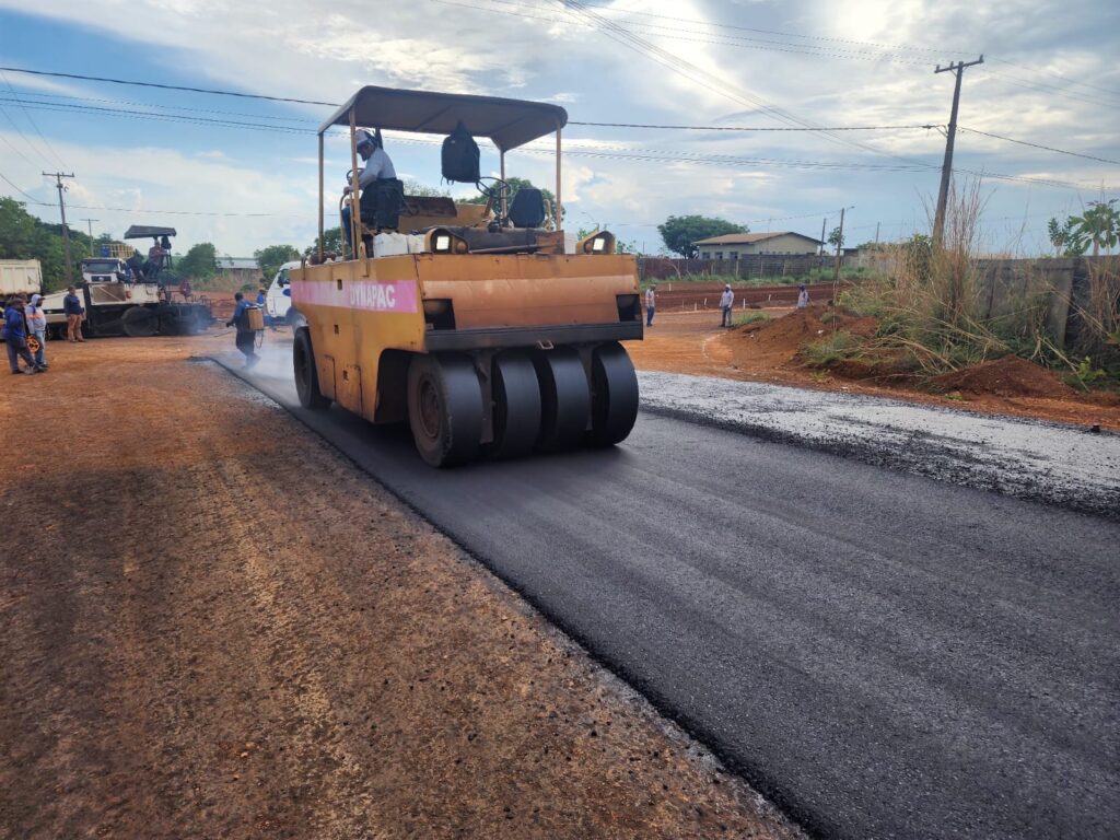 obras-no-distrito-industrial-de-taquaralto-avancam-com-pavimentacao-asfaltica
