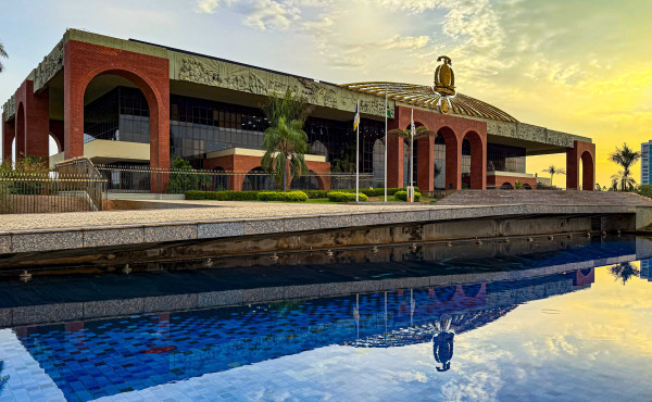 governo-do-tocantins-paga-r$-41-milhoes-em-13o-salario-a-29-mil-servidores