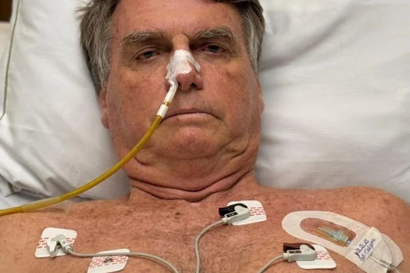 bolsonaro-tem-quadro-“estavel”-e-pode-ter-alta-no-dia-1o,-dizem-medicos