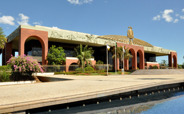 governo-do-tocantins-paga-mais-de-r$-12,4-milhoes-em-retroativos-do-pccr-da-educacao