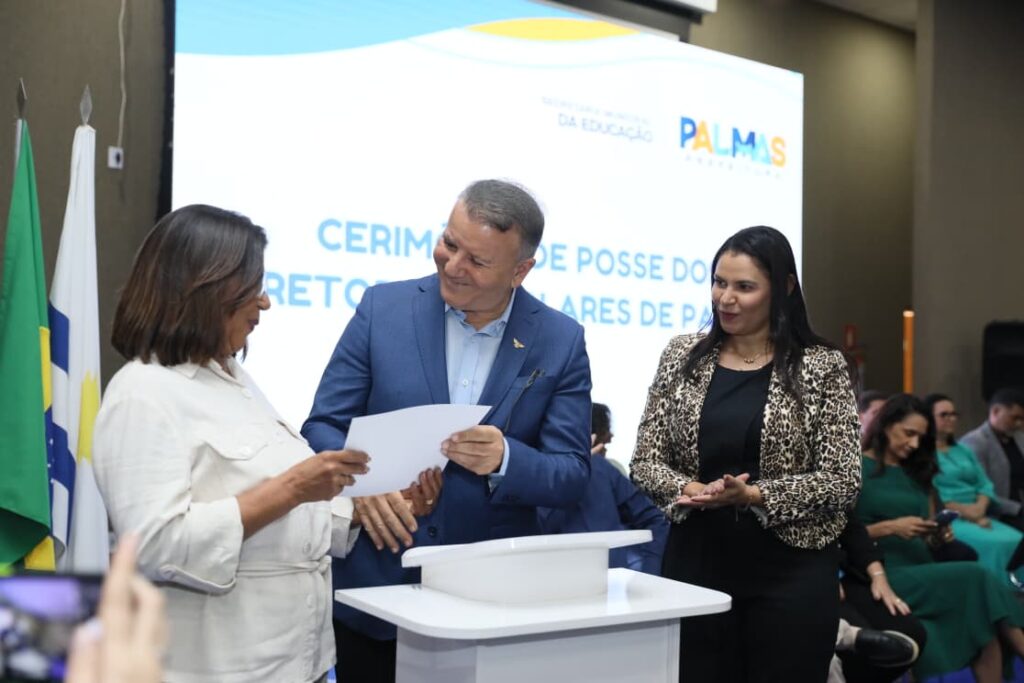 posse-de-novos-diretores-reforca-valorizacao-da-gestao-escolar-na-rede-municipal-de-palmas