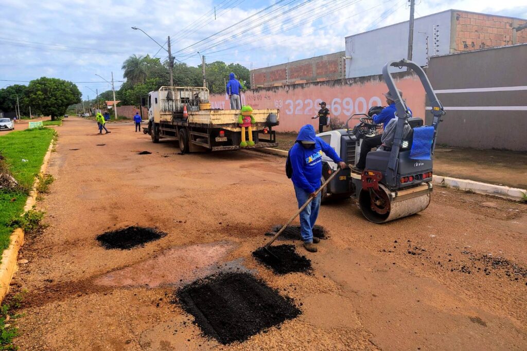 prefeitura-de-palmas-segue-com-operacao-tapa-buracos-nas-regioes-norte-e-sul-da-cidade