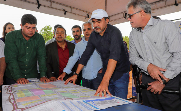 governador-wanderlei-barbosa-anuncia-inicio-das-obras-da-cidade-do-automovel,-em-palmas