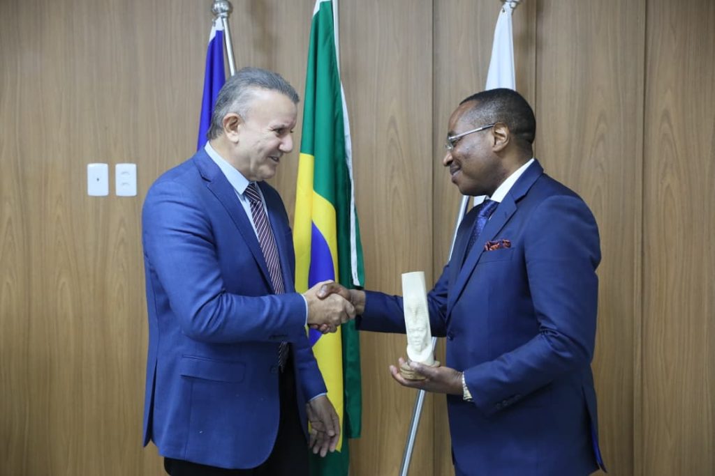 prefeito-de-palmas-recebe-comitiva-do-tribunal-de-contas-de-angola-durante-visita-institucional