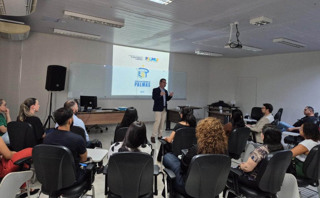 prefeito-sanciona-lei-que-cria-escola-de-governo-de-palmas