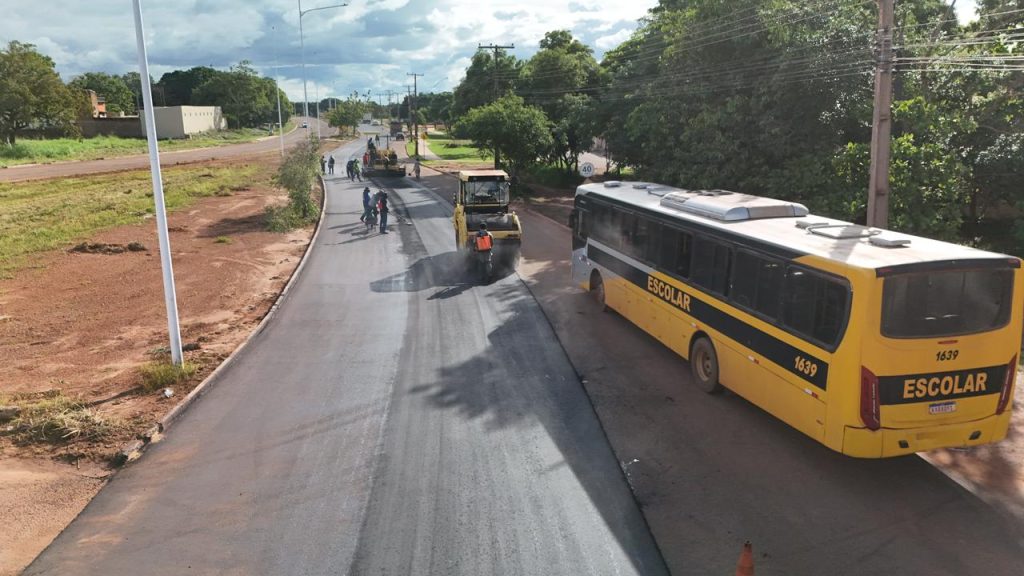 periodo-de-chuvas-intensas-nao-interrompe-servicos-de-recapeamento-asfaltico-na-capital