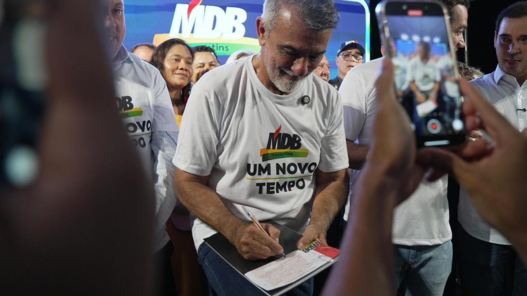 “vamos-juntos-para-um-novo-tempo”-diz-amelio-cayres-ao-se-filiar-ao-mdb