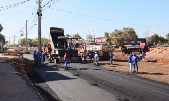 obra-da-avenida-lo-21-entra-na-etapa-de-pavimentacao-asfaltica-em-trecho-estrategico