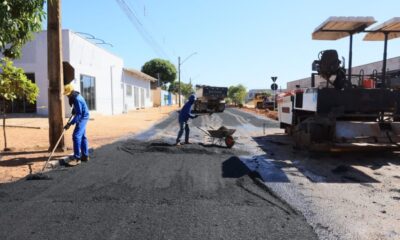 avenida-raimundo-galvao-no-setor-santa-fe-recebe-pavimentacao-em-obra-da-prefeitura-de-palmas
