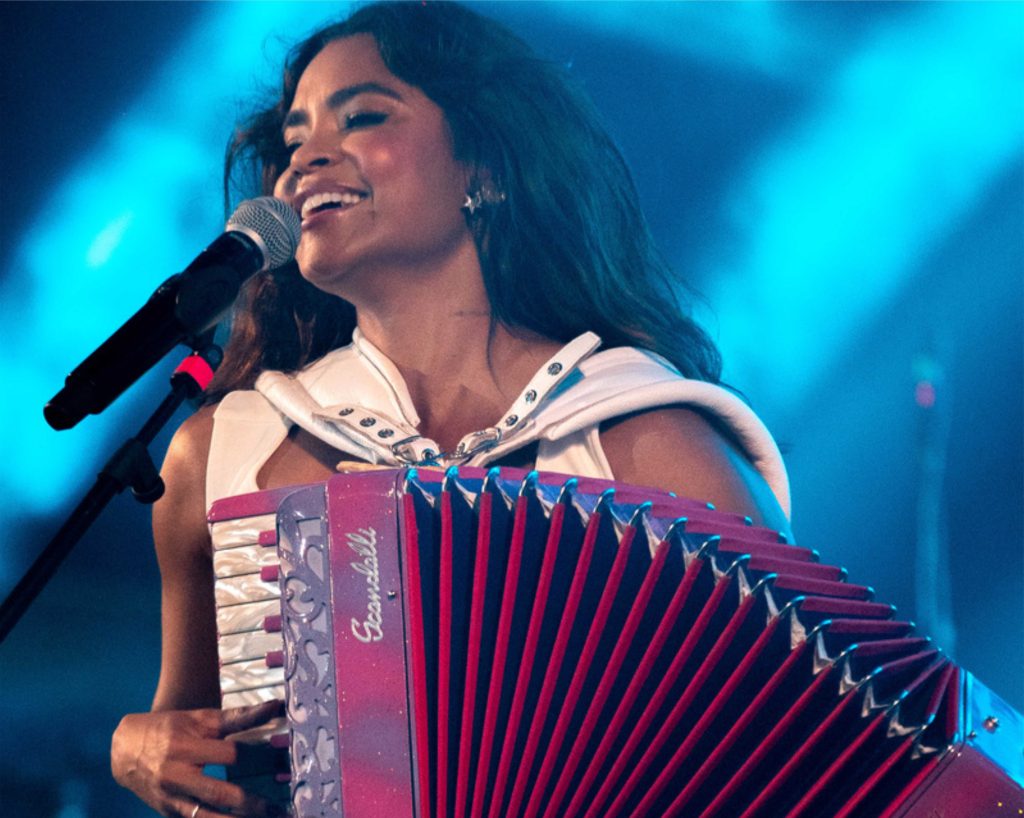 lucy-alves-e-destaque-da-abertura-do-34o-arraia-da-capital-nesta-quinta-feira,-25