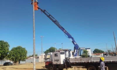 setor-sul-e-santa-barbara-recebem-servicos-de-manutencao-da-iluminacao-publica